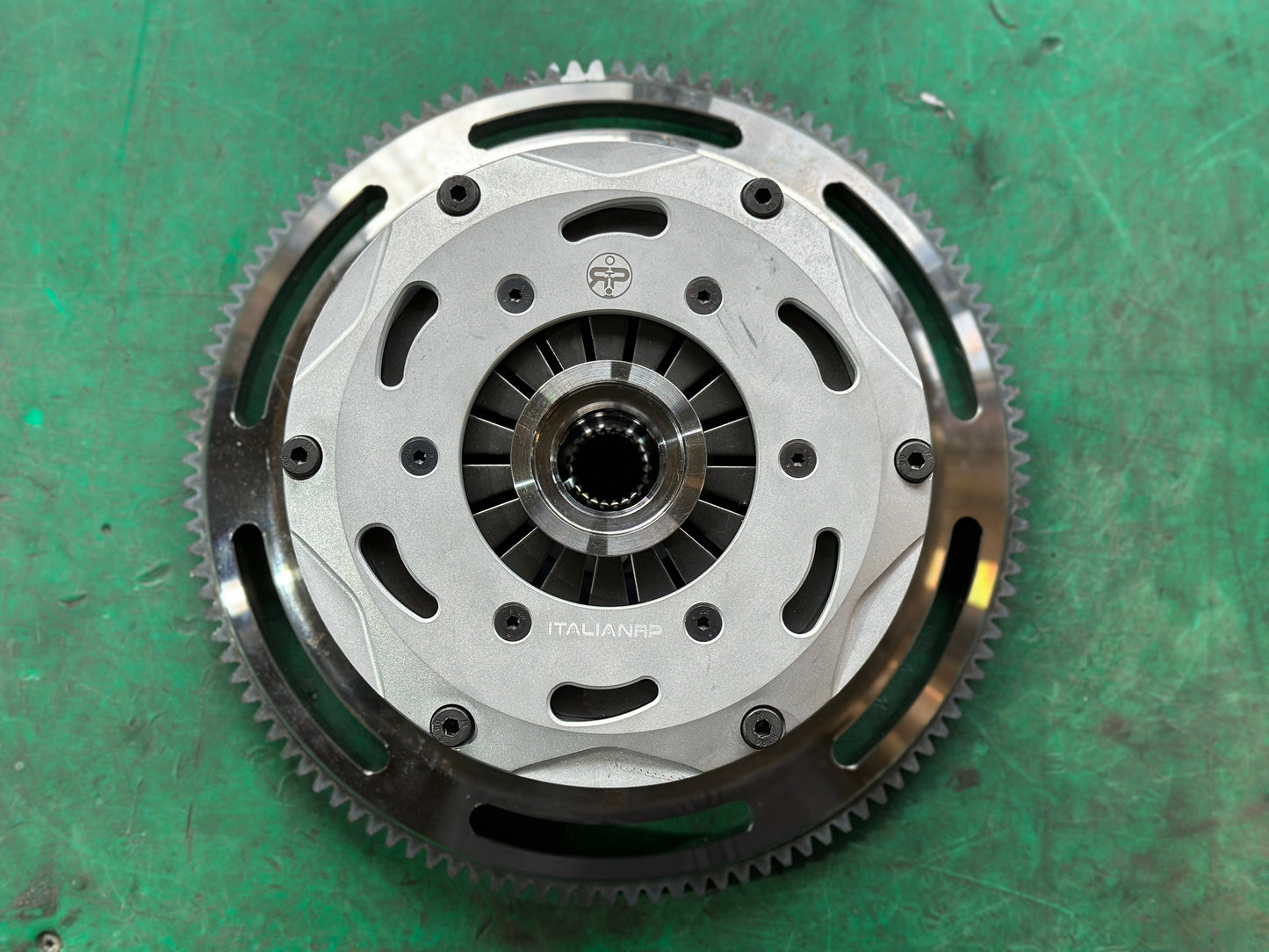 IRP double disc clutch with single mass flywheel