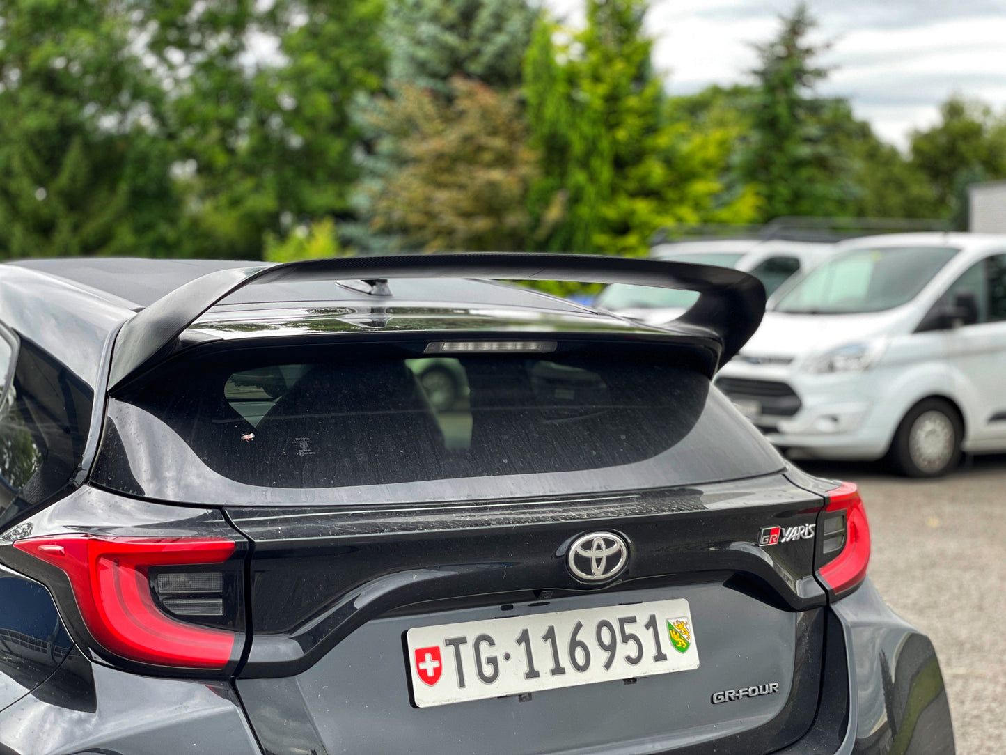 MT carbon rear wing