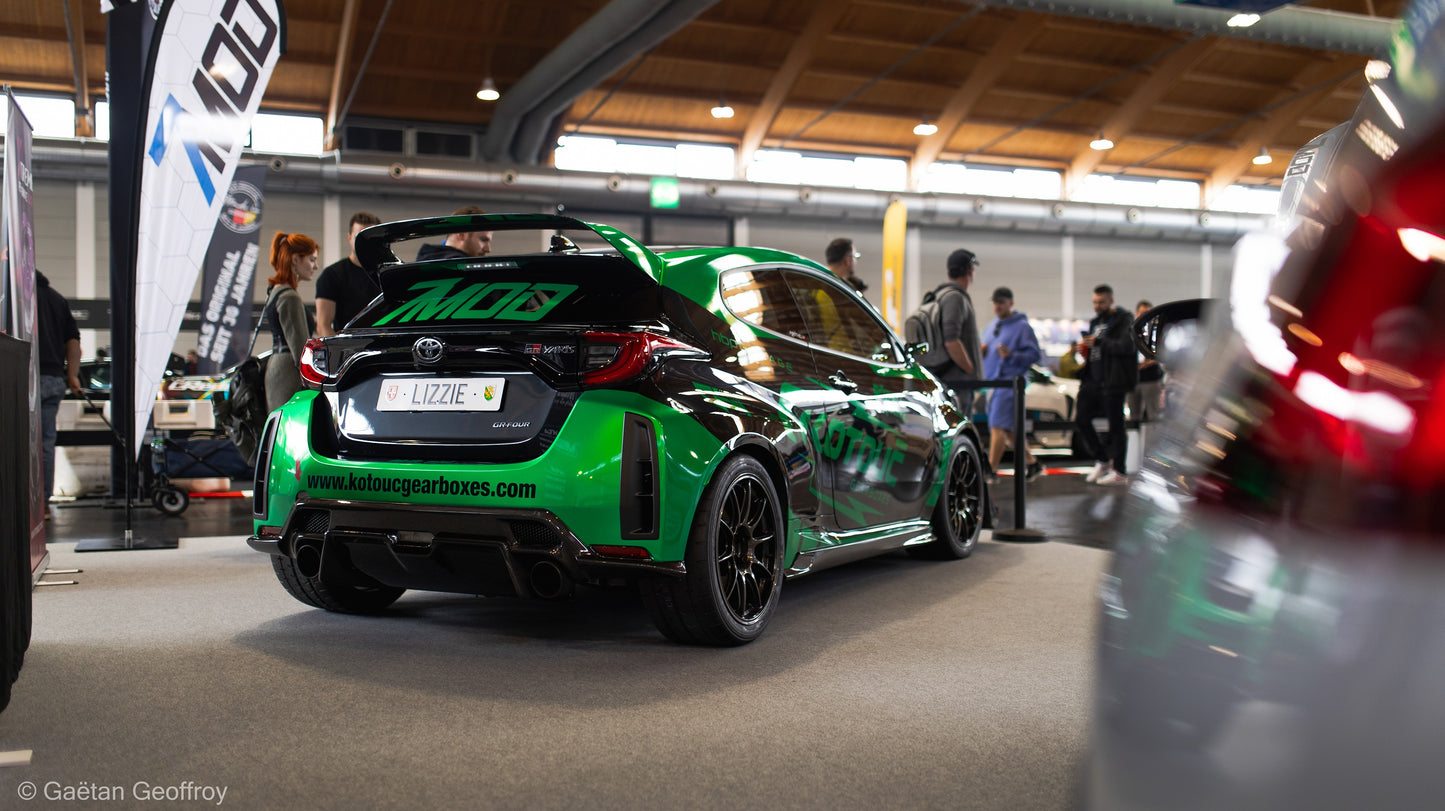 MT carbon rear wing