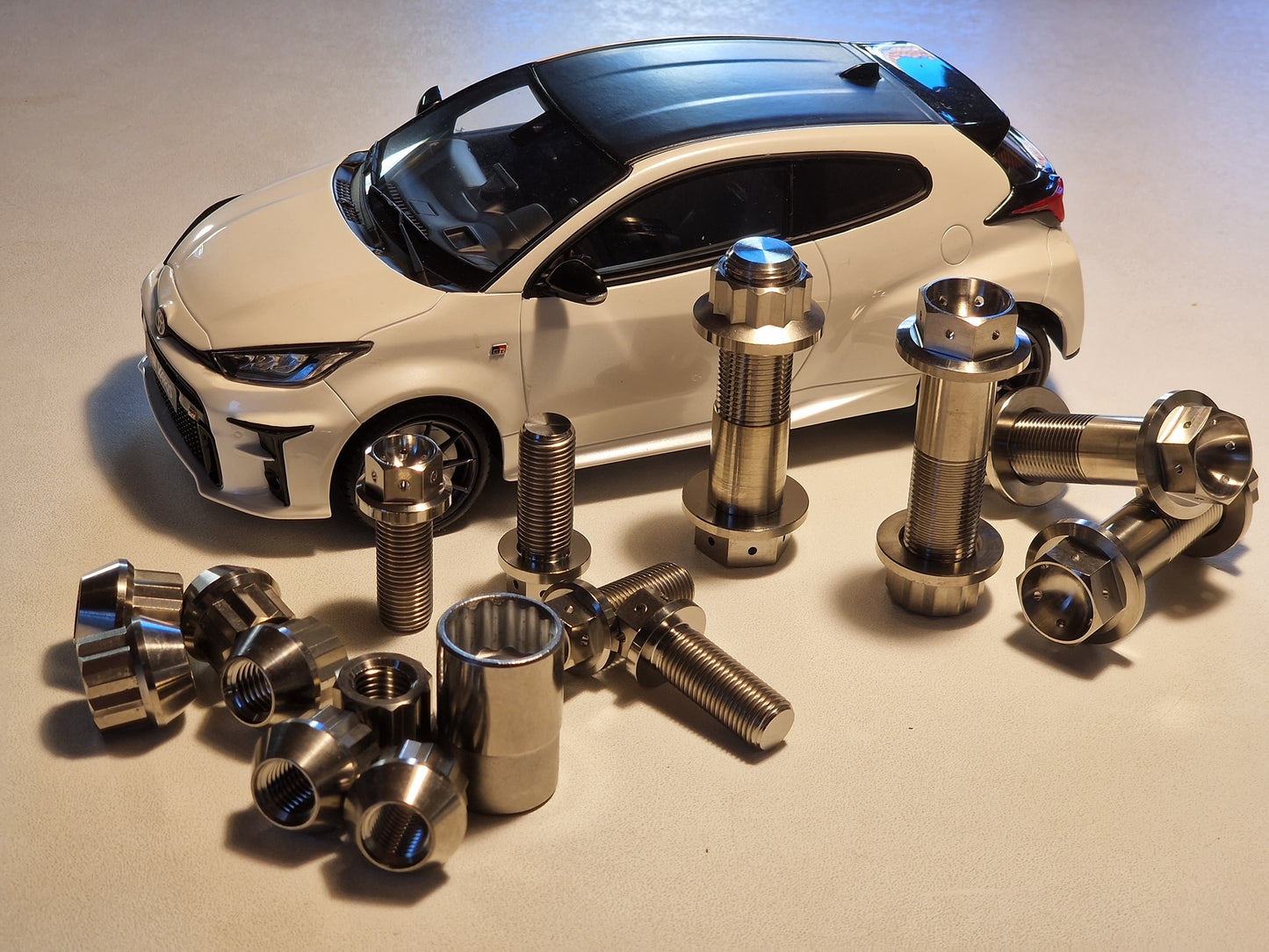 Rötheli Racing titanium wheel bolts