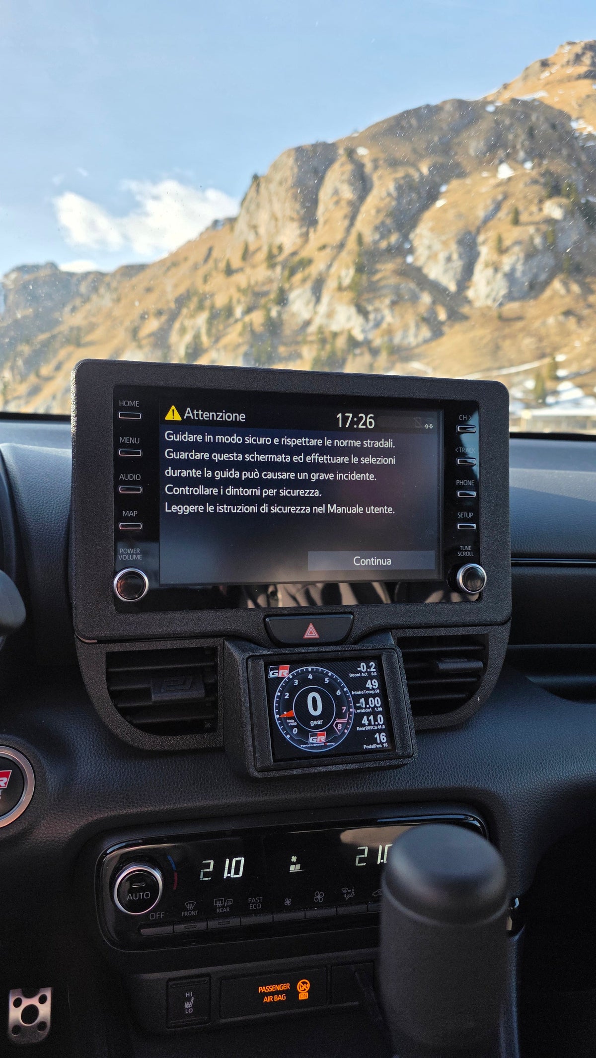 GR Yaris Gen 1 - Screen Lowering Kit for Canchecked
