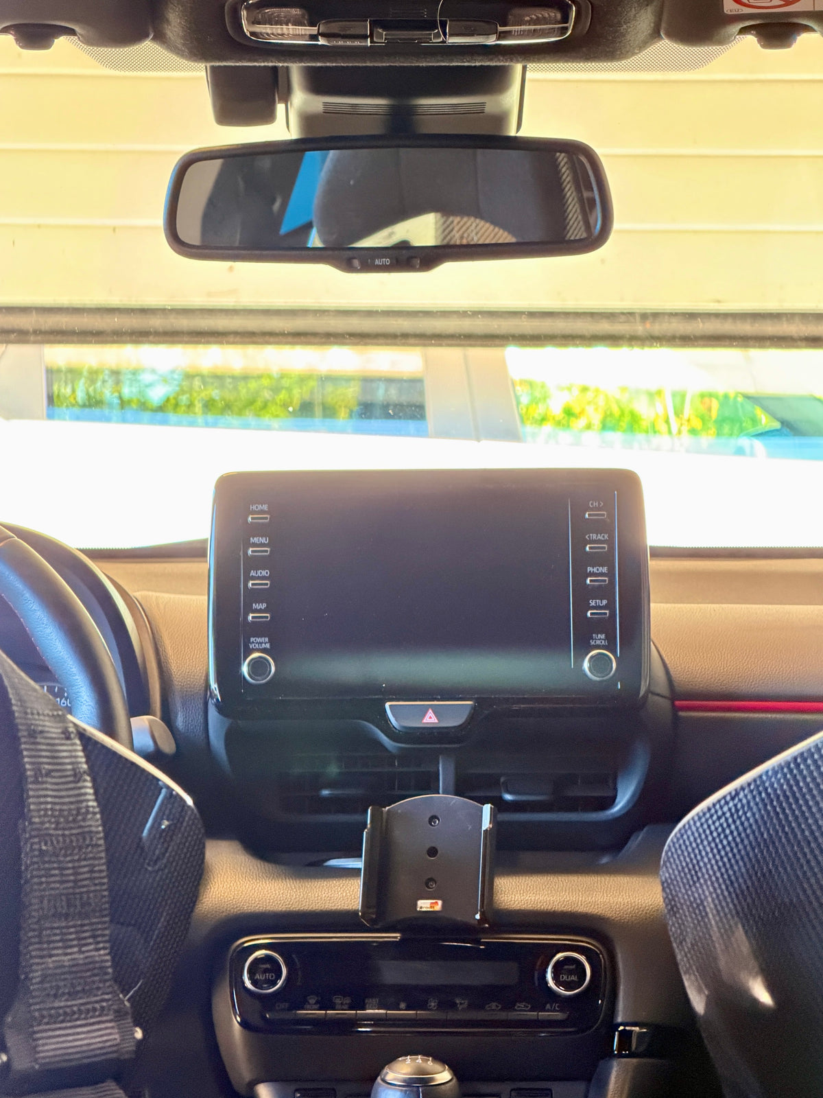 GR Yaris Gen 1 - Screen Lowering Kit